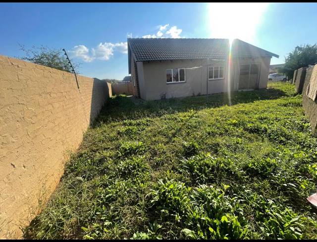 3 BEDROOM TOWNHOUSE FOR SALE IN WATERKLOOF
